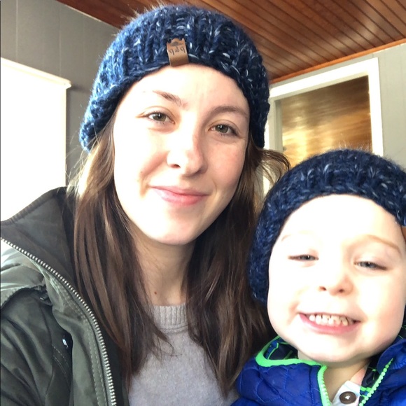 Meet your Posher, Kristine - Picture 1 of 1